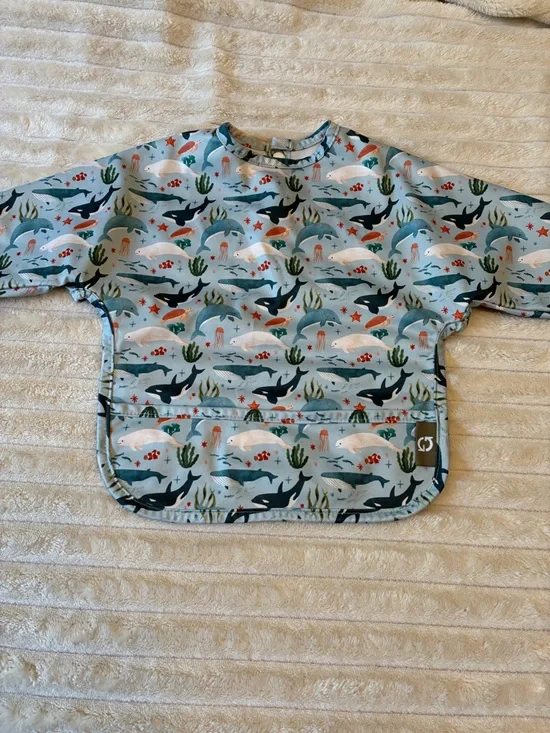 Kindthing Wildwoven Long-Sleeve Smock Bib 🐋🌊 – Rare Orca Print