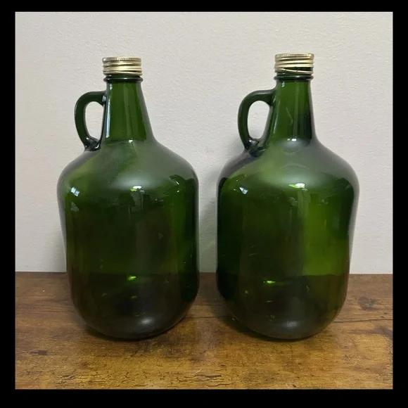 Set of 2 Vtg Dark Green Glass Jugs - 1 Gallon / 4 Liter Growlers w/ Metal Caps