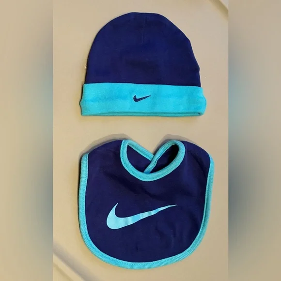 Nike Navy and Aqua Baby Bib and Beanie Set
