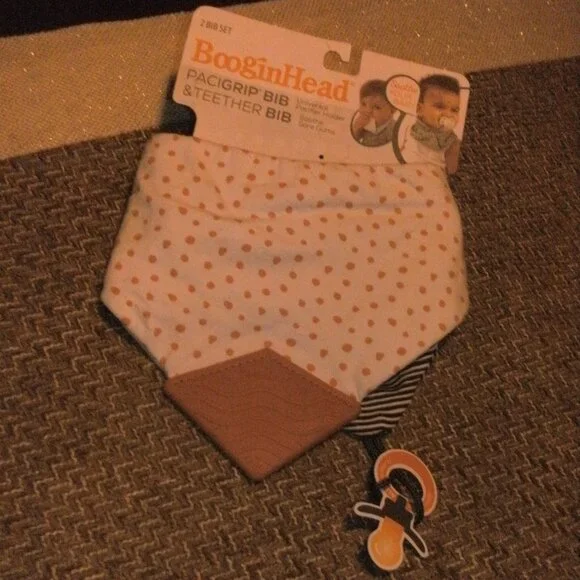 NWT BooginHead Pacigrip Bib & Bandana Teether Bib 2 Piece Set NEW