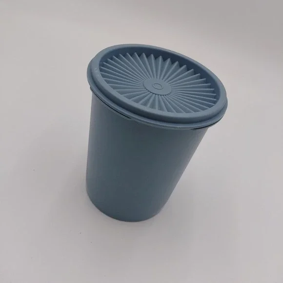 Vtg Tupperware Blue Small Servalier Canister w/Lid Replacement‎ 811-3 Cottage