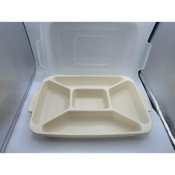 Vintage Rubbermaid Servin Saver Divided Tray w Lid Food Storage