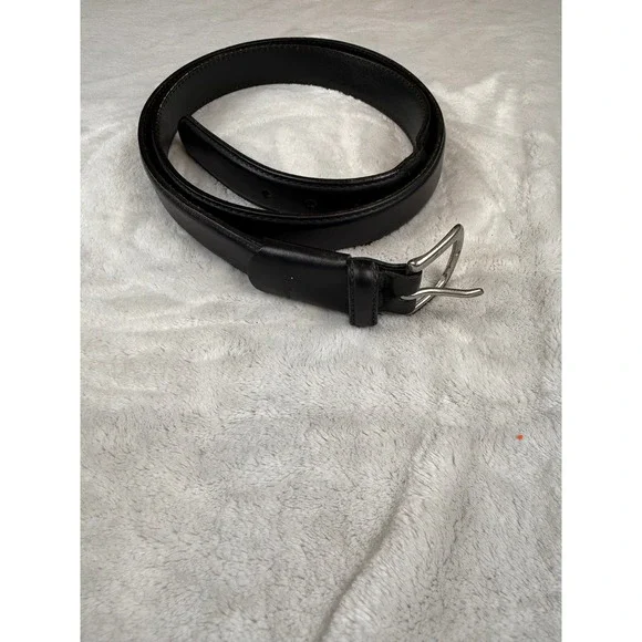 LL‎ Bean Mens Black Genuine Leather Dress Belt Silver Buckle 44 OFW3 Made in USA