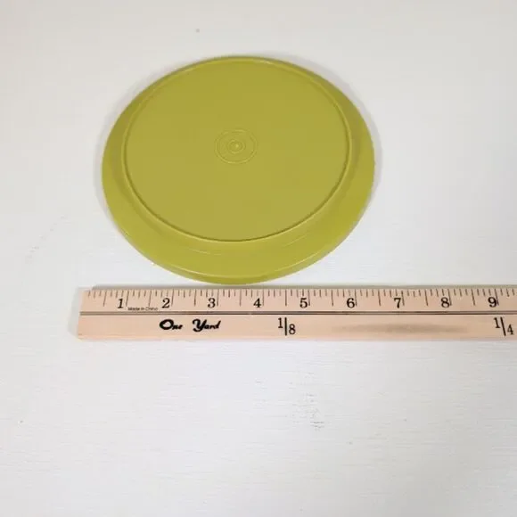 Vintage Tupperware Seal-N-Serve Replacement Lid #1207 – Avocado Green