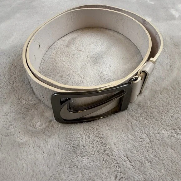 Nike‎ Golf Belt White with Gunmetal Swoosh Logo Buckle Mens Athletic Casual