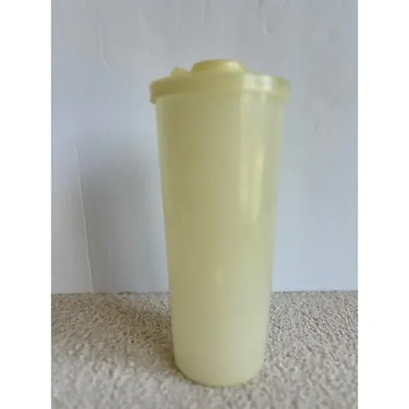 Vintage 1954 Tupperware White #107 Tumbler #307 Pouring Lid & #207‎ Snap Cap