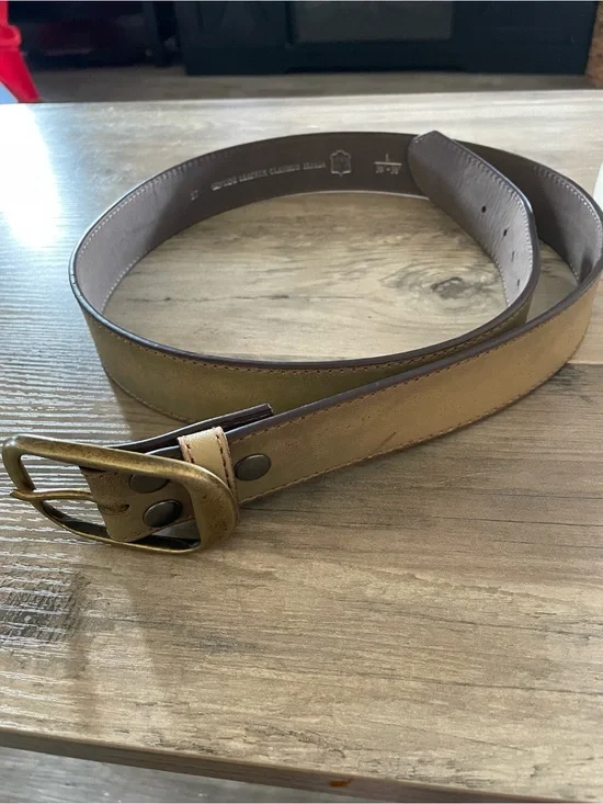 Vintage genuine classic Italian leather olive belt rectangular brass buckle Lg