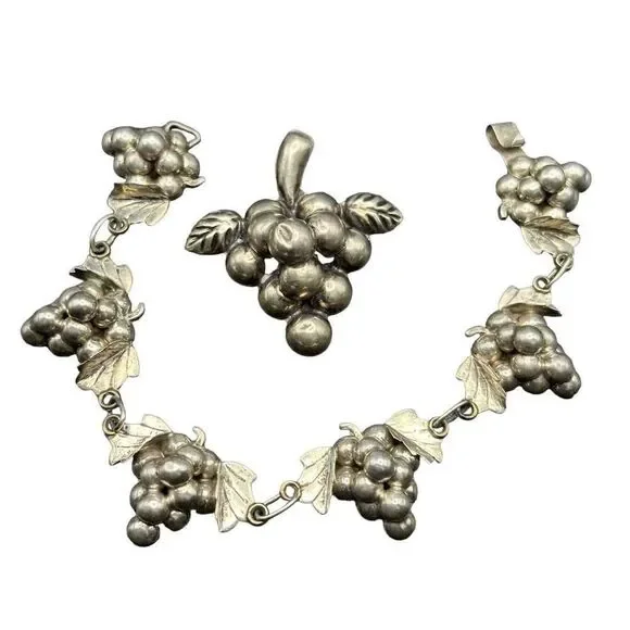 Sterling silver 925 Grapes Brooch and matching bracelet vintage 40s Mexico stamp