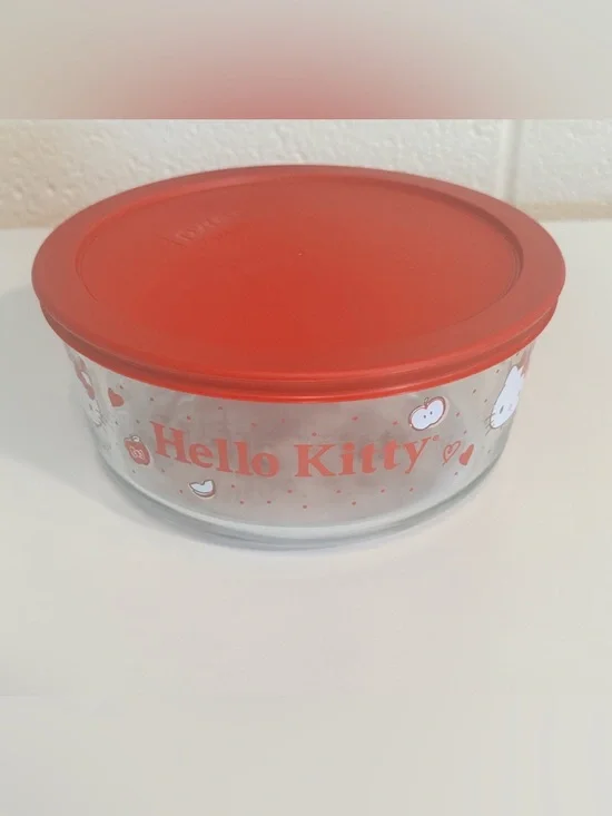 Hello Kitty Glass Food Storage Bowl with Red Lid 7 Cup Nos