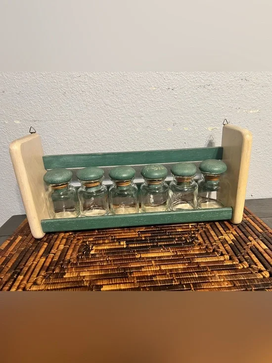 Wooden Spice Rack Kitchen organizer 6 Bottles