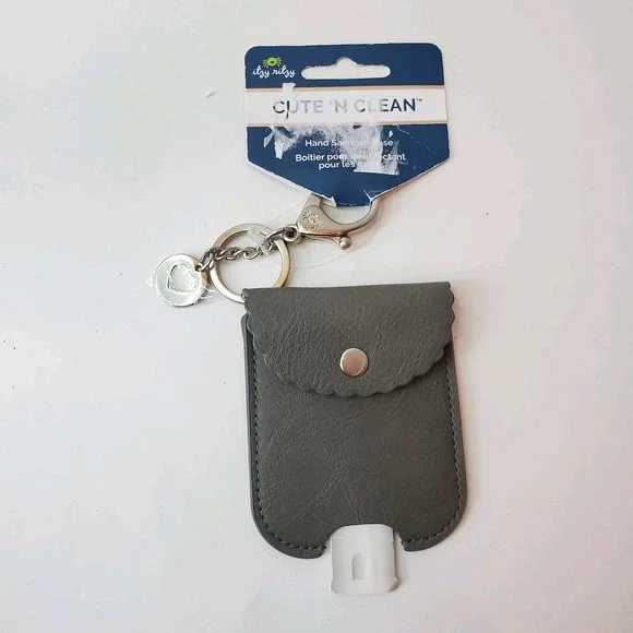 NWT Itzy Ritzy Cute N Clean Sanitizer Holder Charm Grey