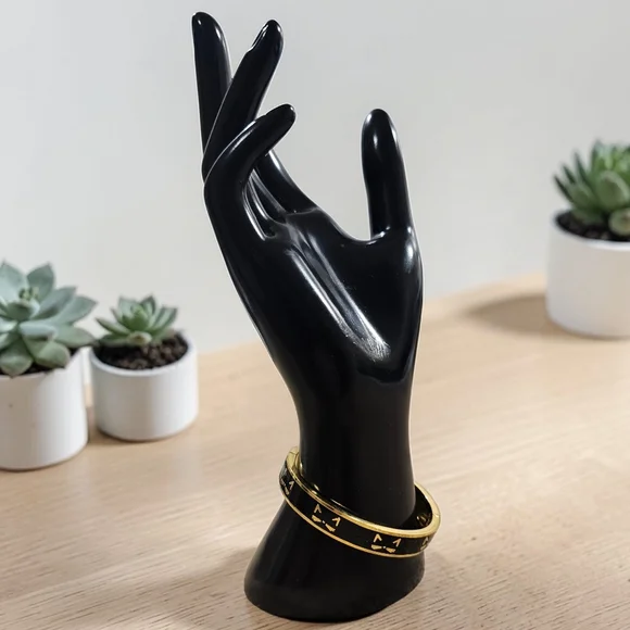 Kate Spade “Cool Cat” Hinged Bangle Black Enamel Gold Cat Face Bracelet EUC