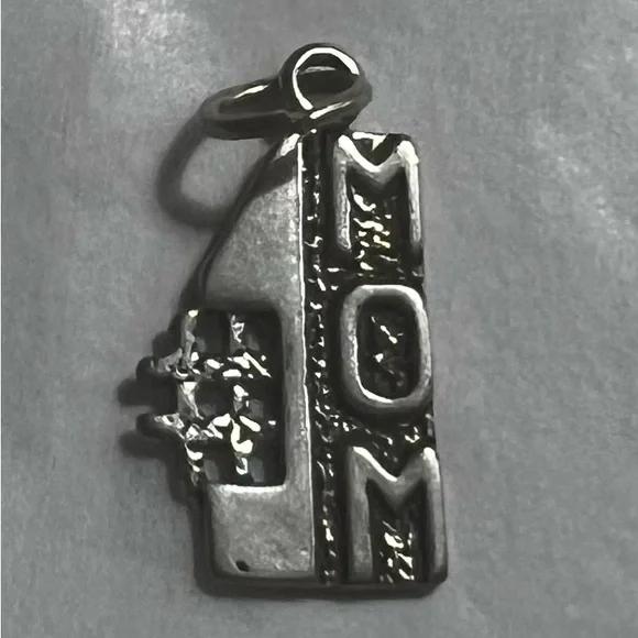#1 MOM CHARM STERLING SILVER