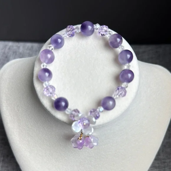 Charming Purple Bead Bracelet with Delicate Flower Charm