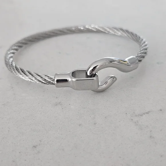 NEW 18KGP Silver-Tone Stainless Steel Cable Bracelet with Hook Clasp