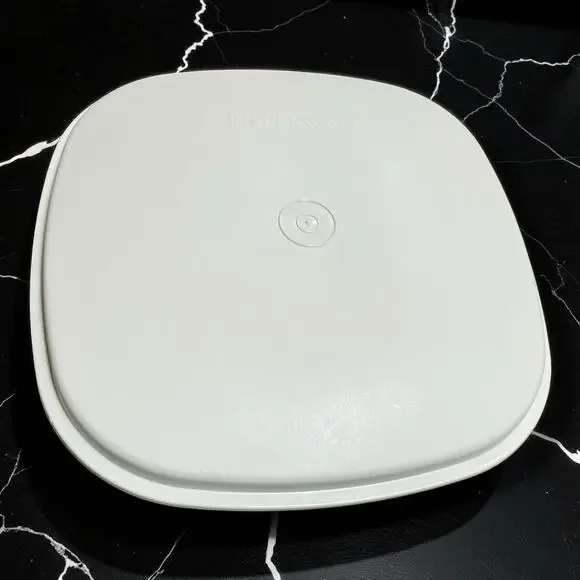 Tupperware Steam N Store Replacement Lid #889 Almond Tan Fits 888 Bowl USA Made