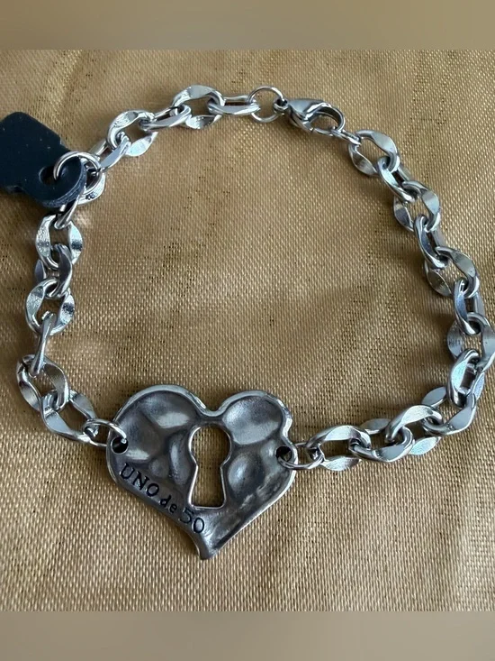 UNO de 50 Silver Heart Keyhole Chain Bracelet