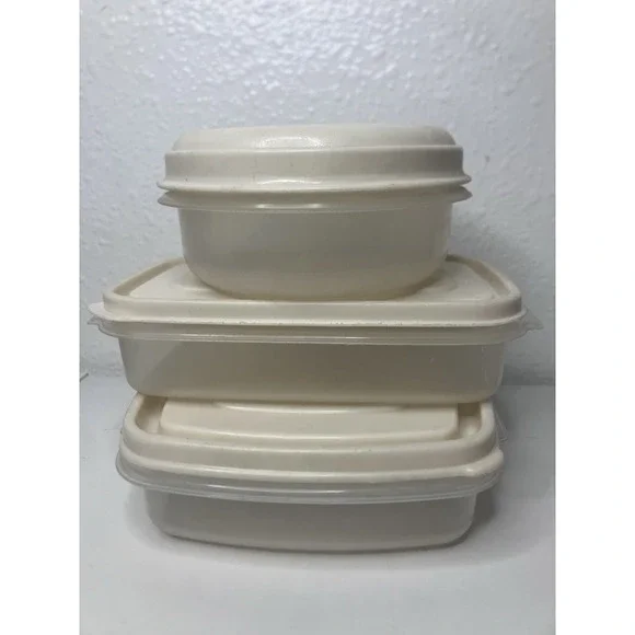 3 Vtg Rubbermaid Servin Saver #1 14oz #10 12oz #1 2cups Storage Containers