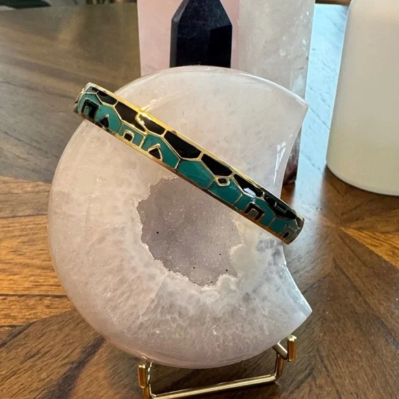 Bangle Bracelet Cuff Snap Closure