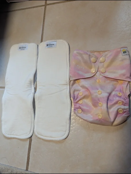 Kaleimamo Baby Cloth Diaper with White Inserts