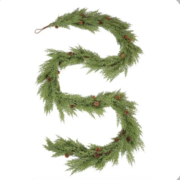 Cypress Garland 9Ft