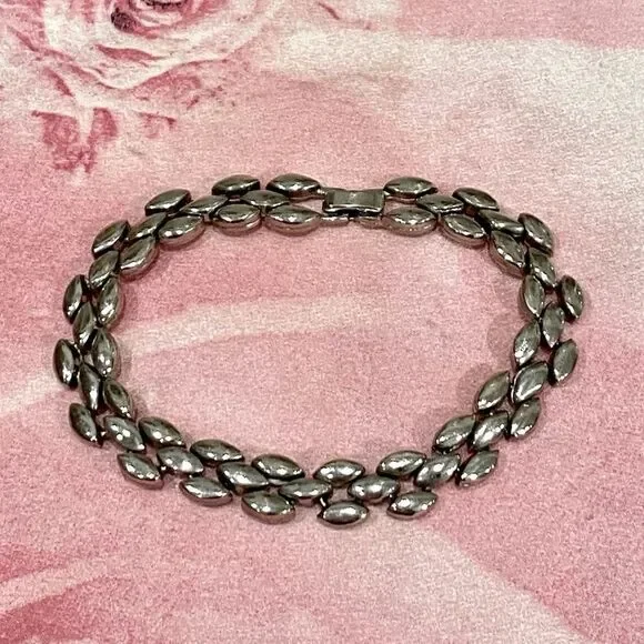 VINTAGE Silver Band Smooth Beadlike Chain Bracelet Layer 😍