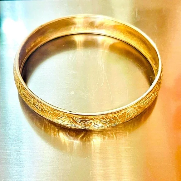 Vtg Beau American Sterling Silver Engraved Bangle Bracelet - 13g, Size 6-7”