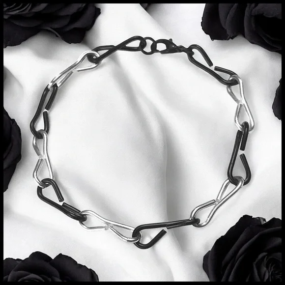5 For $25💫Alternative Alternating Silver and Black Chain Bracelet