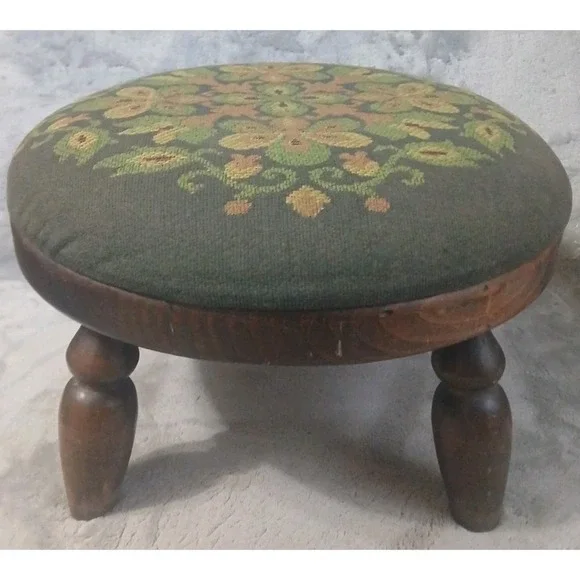 Vtg Ethan Allen Wood‎ Footstool Turned Leg Original Needlework Upholstery READ