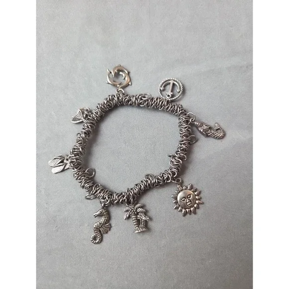 Thick 8 Charm Bracelet Stretchy Nautical