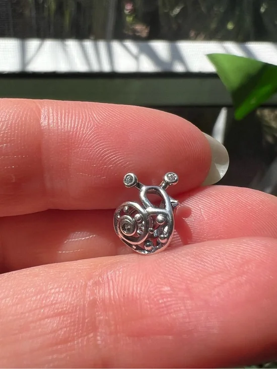Snail 🐌 Charm