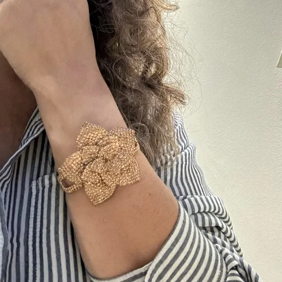 Rose gold flower bracelet with crystals