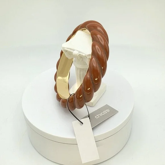 New! CHICO'S‎ Bria Terracotta Bracelet Resin Acrylic Bangle Gold Tone New W Tags