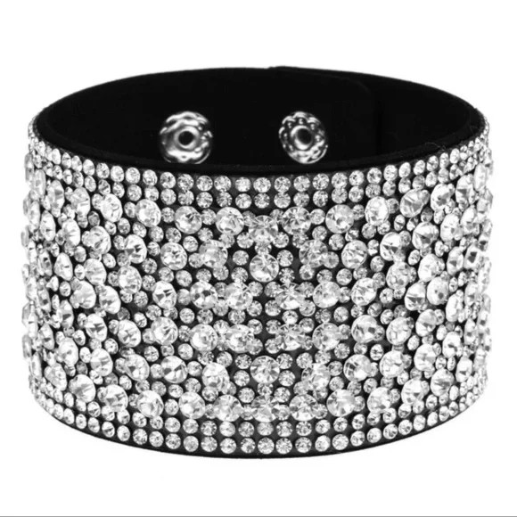 Bohemian Solid Color Velvet Pu Leather Inlay Rhinestones Bracelet WHITE
