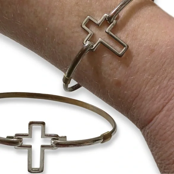 Vintage Bohemian Cross Distressed Silver Metal Latch Adjustable Bangle Bracelet