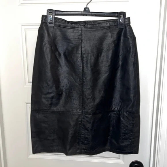 Leather Knee Pencil Skirt 9/10