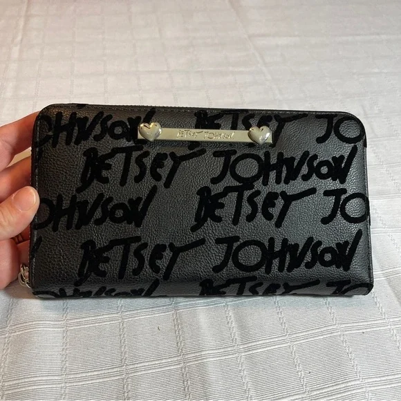 Betsey Johnson Embossed Black Velvet Script Wallet w/ Silver Hearts Whimsigoth