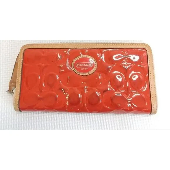 Coach Patent Leather Bifold wallet