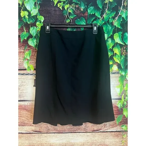 Akris Punto Mini Skirt Black Wool Viscose Womens Size 6/8 Academia Office Preppy