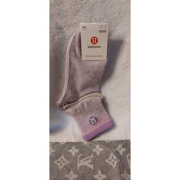 Lululemon Socks women size 7-9  Lavender Purple