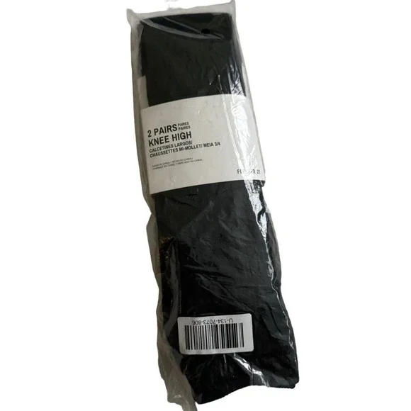 Forever 21 NWT 2 pairs womens ribbed socks knee high black color one size
