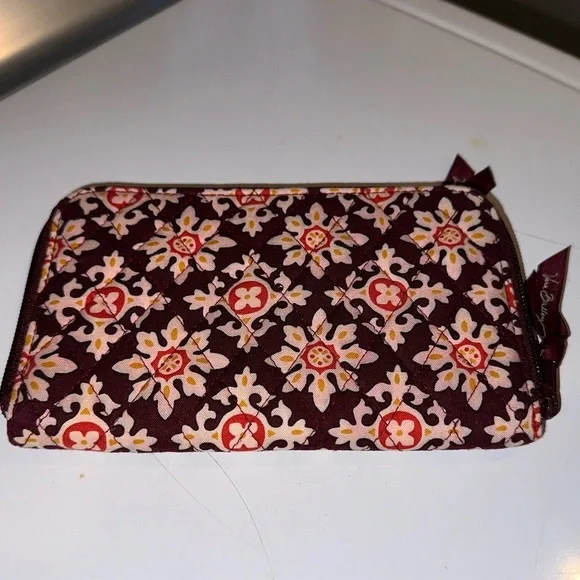 Vera Bradley Medallion Zip Around Wallet