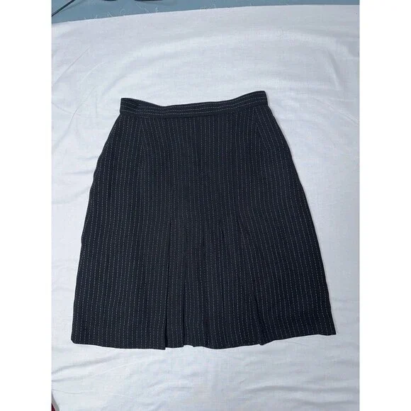 Chic BANU Black Pinstripe Skirt - Size 2 - Business Casual Office Wear