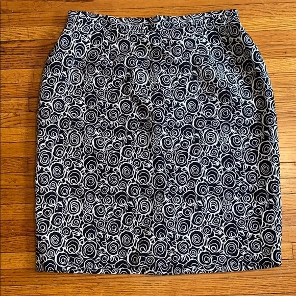 Black and Cream Floral Print Pencil Skirt