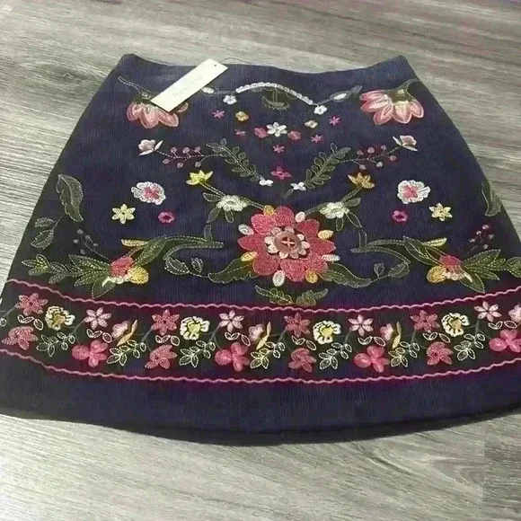 Gorgeous francesca’s mini‎ skirt