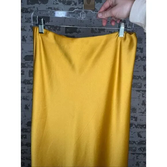 Forever 21 | women a-line yellow dkirt