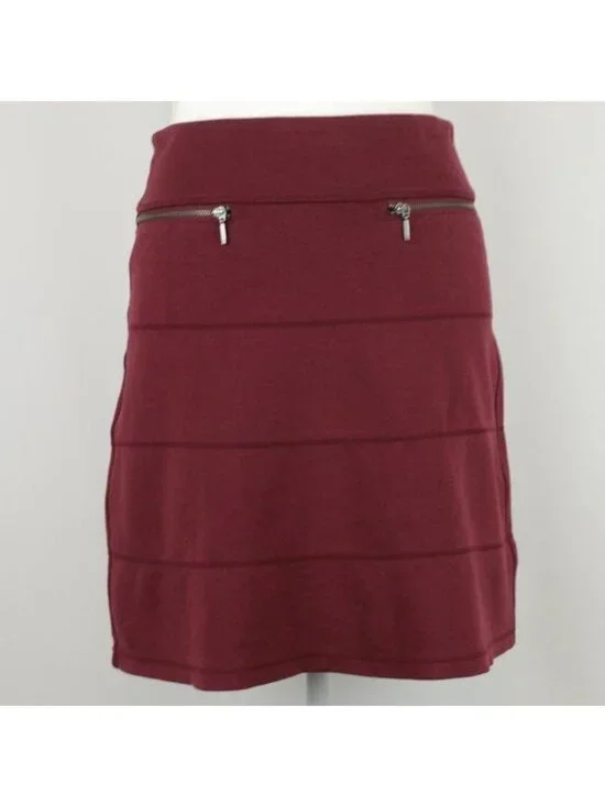 Athleta Strata Women's Extra Small Dark Red A-Line Knit Pull On Mini Skirt
