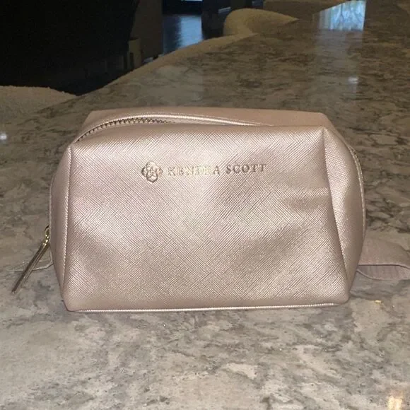 Kendra Scott Gold Cosmetic Bag NWT