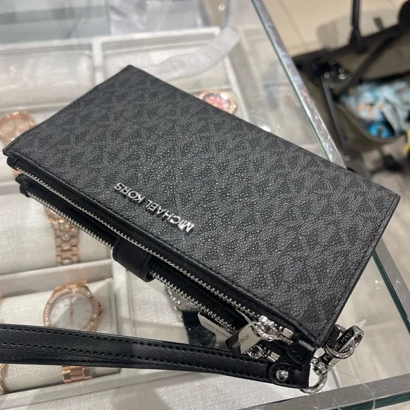 MICHAEL KORS Jet Set Logo Lg Smartphone Double Zip Wallet Wallet Phon Black  NWT