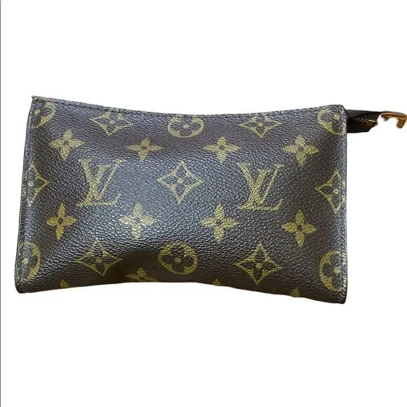 Louis Vuitton Classic Monogram zippered Pochette logo leather tan brass loop